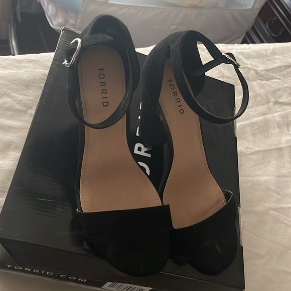 Torrid Heels - Picture 2 of 5